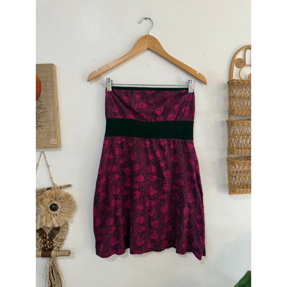Y2K Emo/Scene Skull Print Strapless Mini Dress - Picture 3 of 9